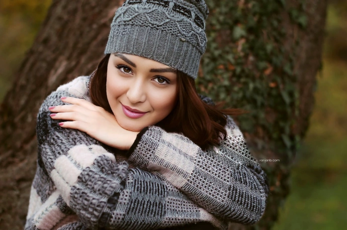 Fashion Portrait of Praniya Paul | Makeup by Nanda Majumdar | Shot by Ranjan Bhattacharya Portrait of Praniya Paul in a winter outfit, photographed by Ranjan Bhattacharya, with makeup by Nanda Majumdar.