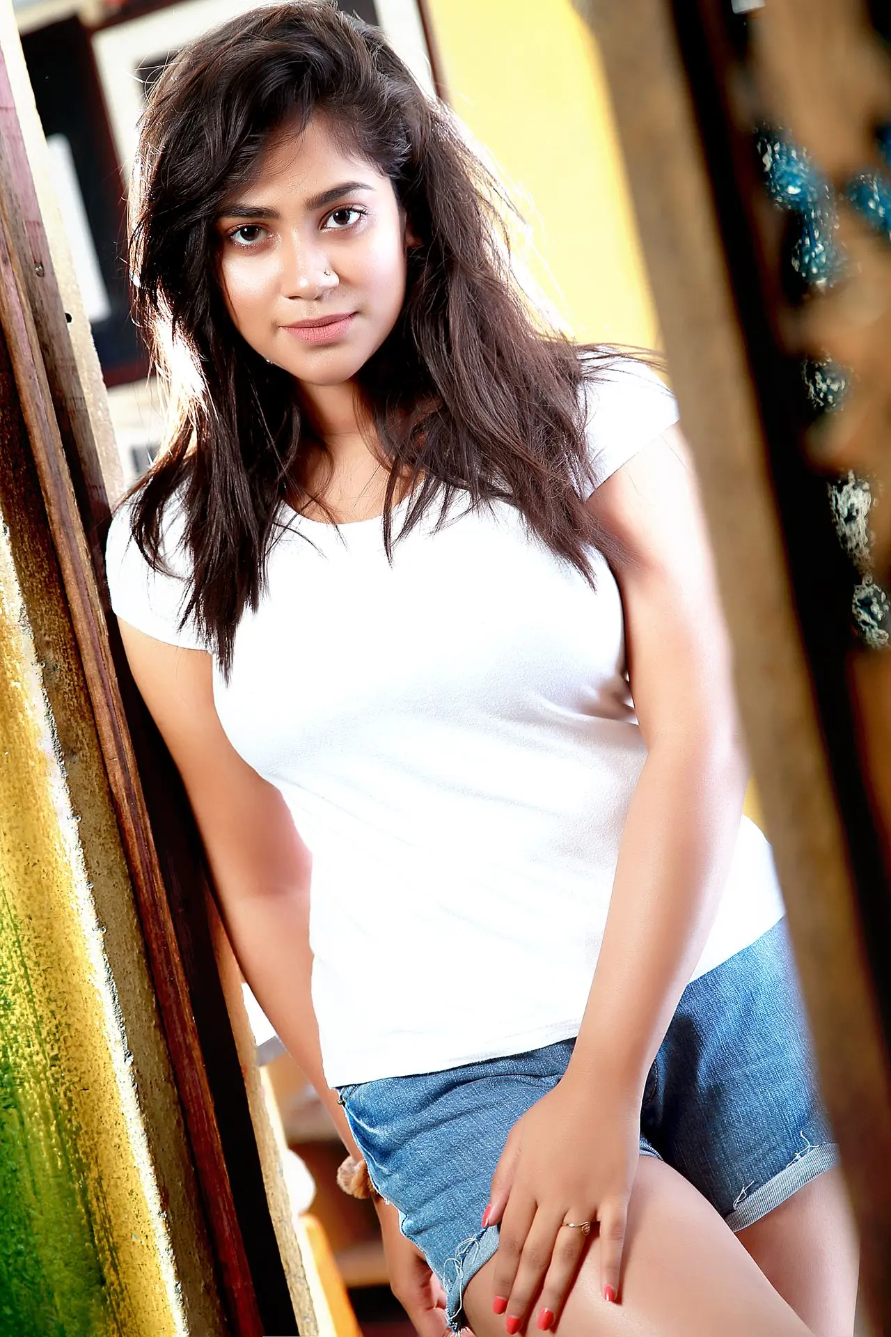 Model posing for a professional portfolio by the best portfolio photographer in Kolkata