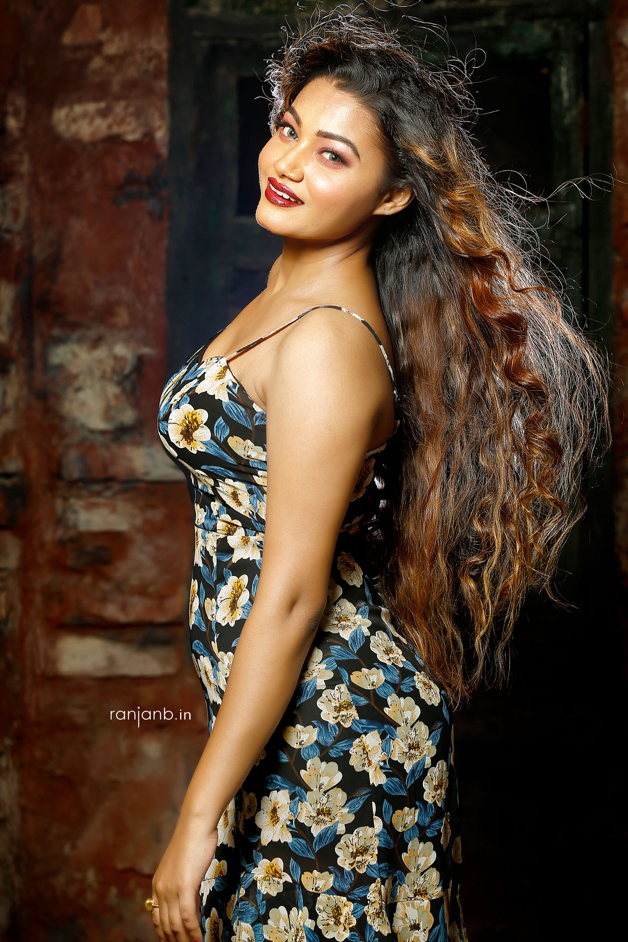 Model posing for a professional portfolio by the best portfolio photographer in Kolkata