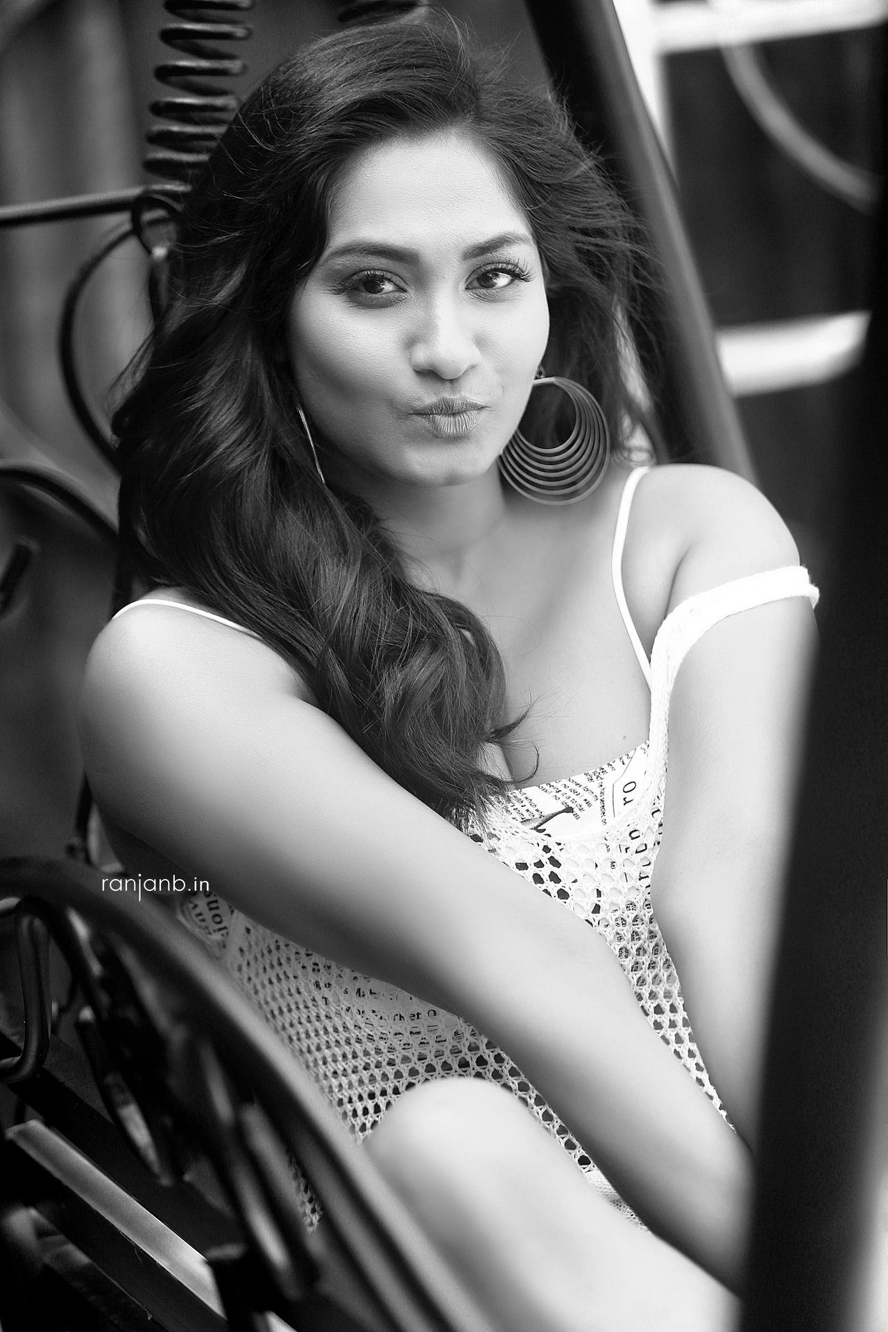 Black and white portrait of Taniya, showcasing her elegant and flowing hairstyle, photographed by Ranjan Bhattacharya.