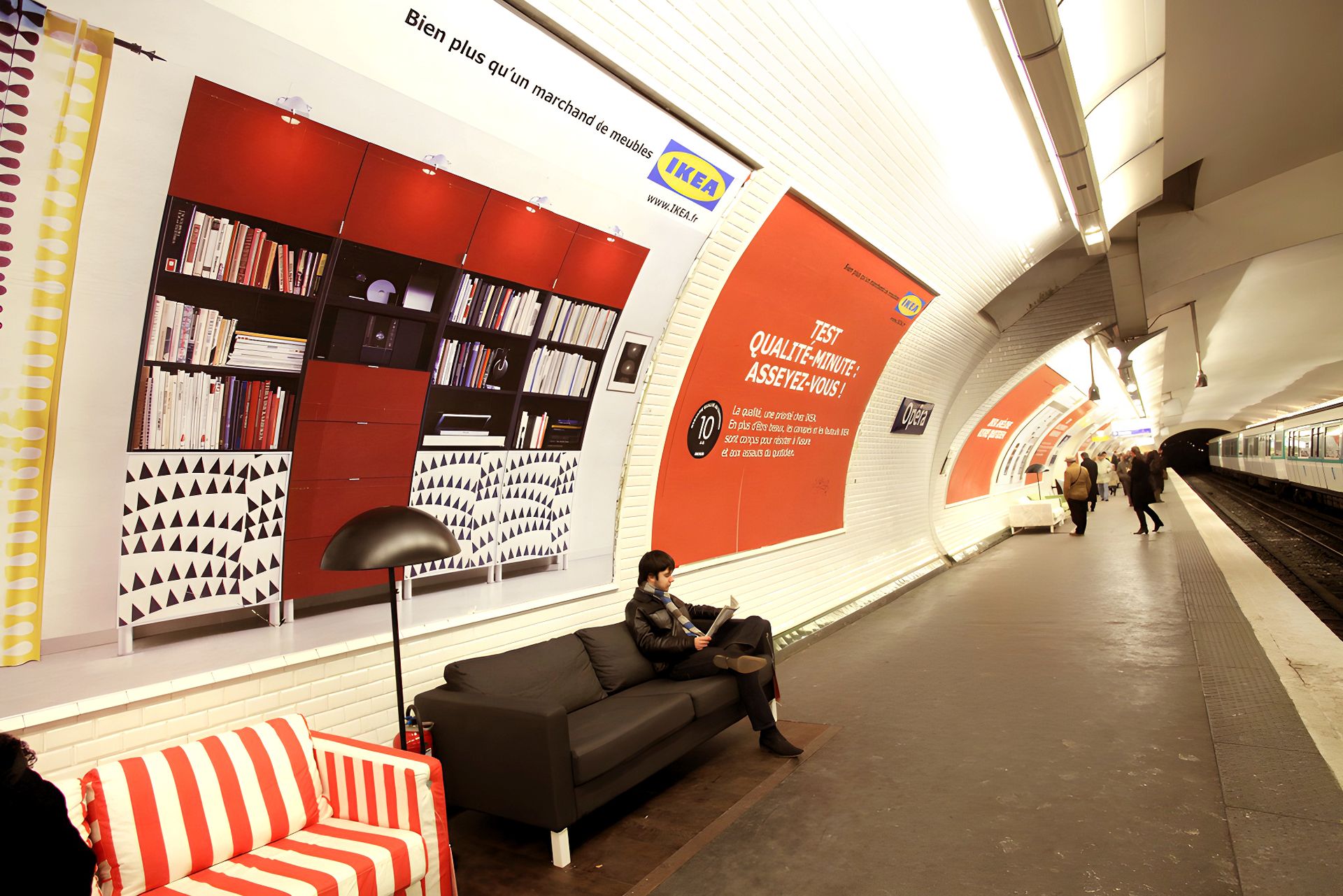 IKEA set up a pop-up lounge at a Paris train station, offering passengers a place to relax and promoting its furniture’s comfort and design.